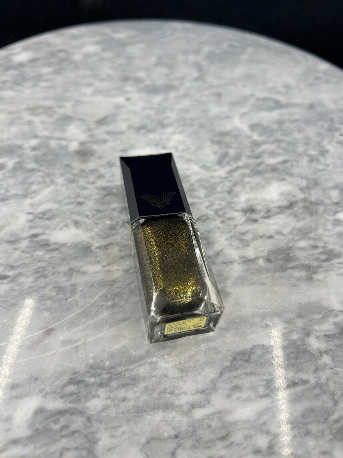 CLE DE PEAU BEAUTE Nail Lacquer - 0.27oz/8ml #2 - NEW & BOXLESS