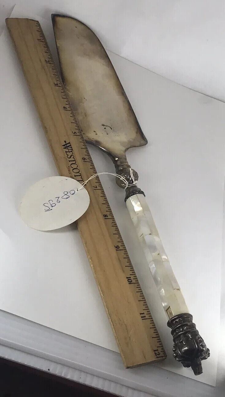  CAKE KNIFE Vintage Style with Mother of Pearl Handle - check description 