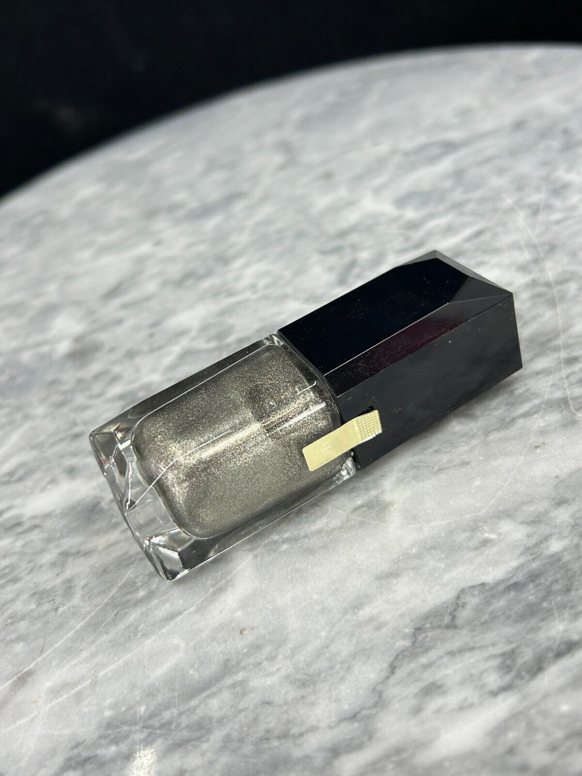 CLE DE PEAU BEAUTE Nail Lacquer - 0.27oz/8ml #3 - NEW & BOXLESS