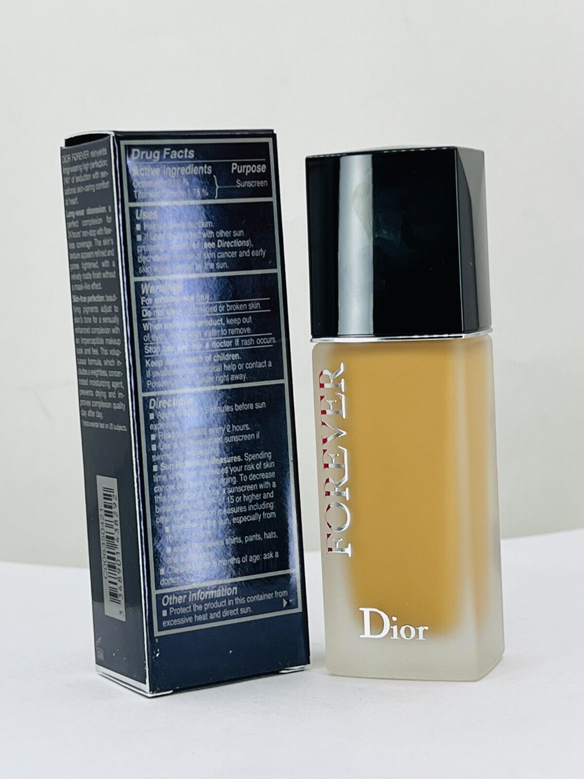 Dior Forever Foundation -4W0 - 1 fl oz / 30 ml SPF 35 (NIB)