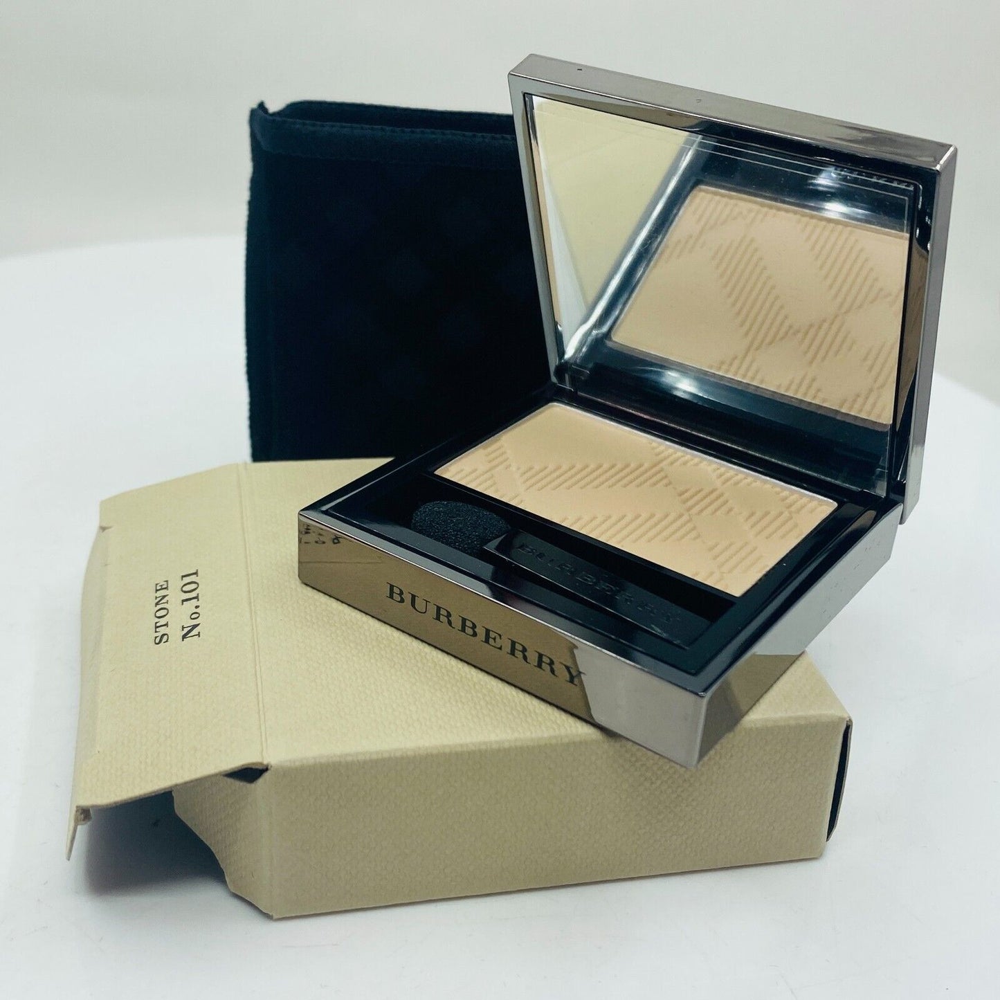 BURBERRY Eye Colour Wet & Dry Silk Shadow #101 Stone ~ 0.09oz ~HOLIDAY SALE !