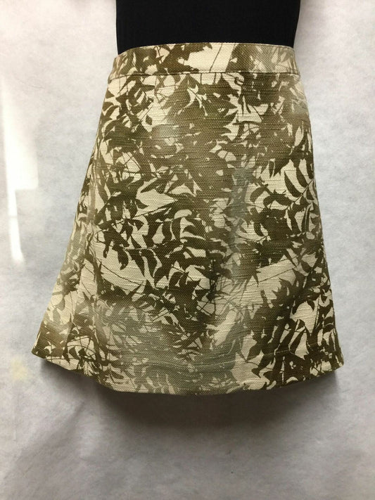 BANANA REPUBLIC HERITAGE SKIRT FOR WOMEN in Leafy Design~ Size 10