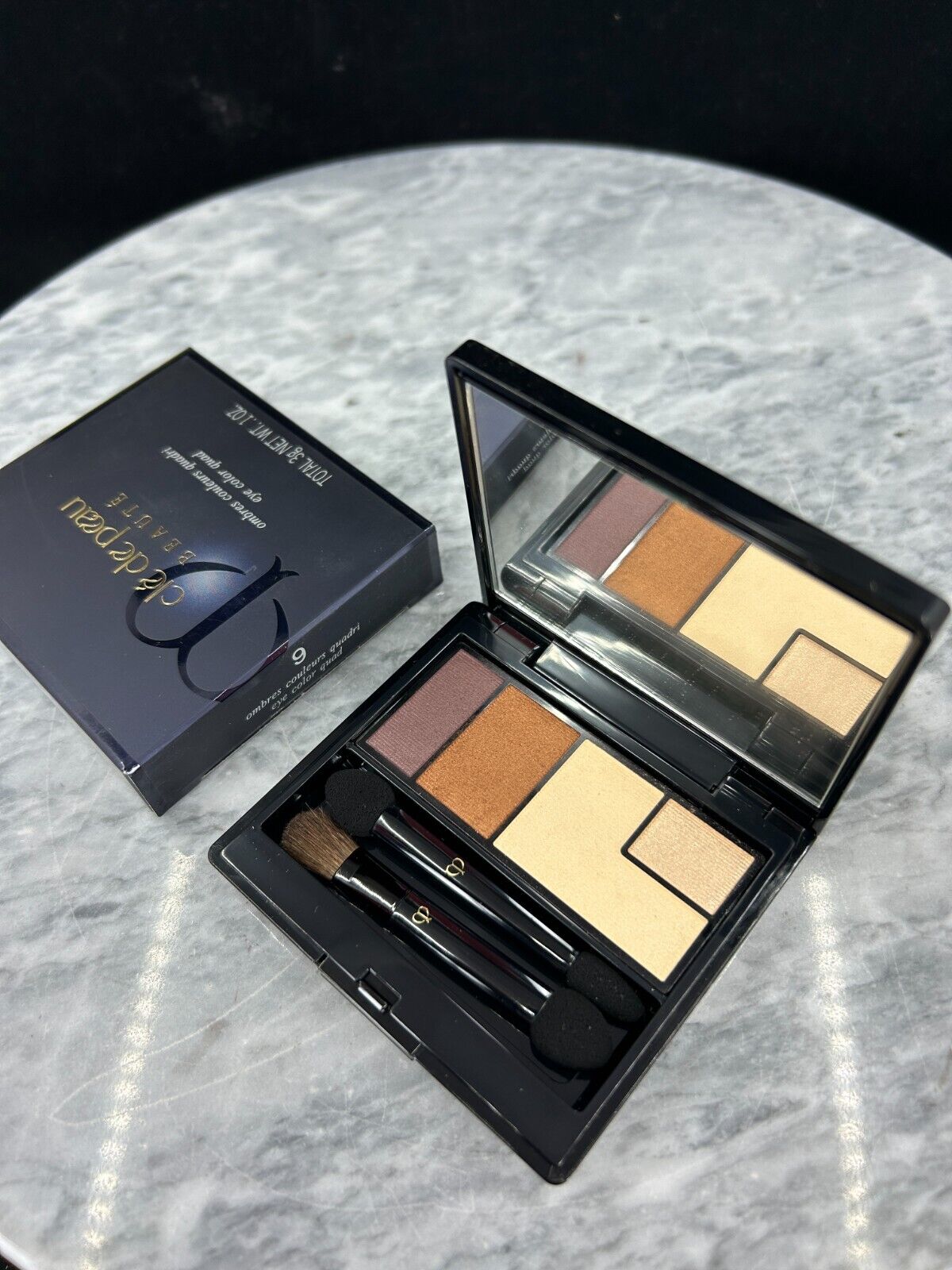 Cle de Peau Beaute Eye Color Quad - 0.1oz/3g  #9 - NIB