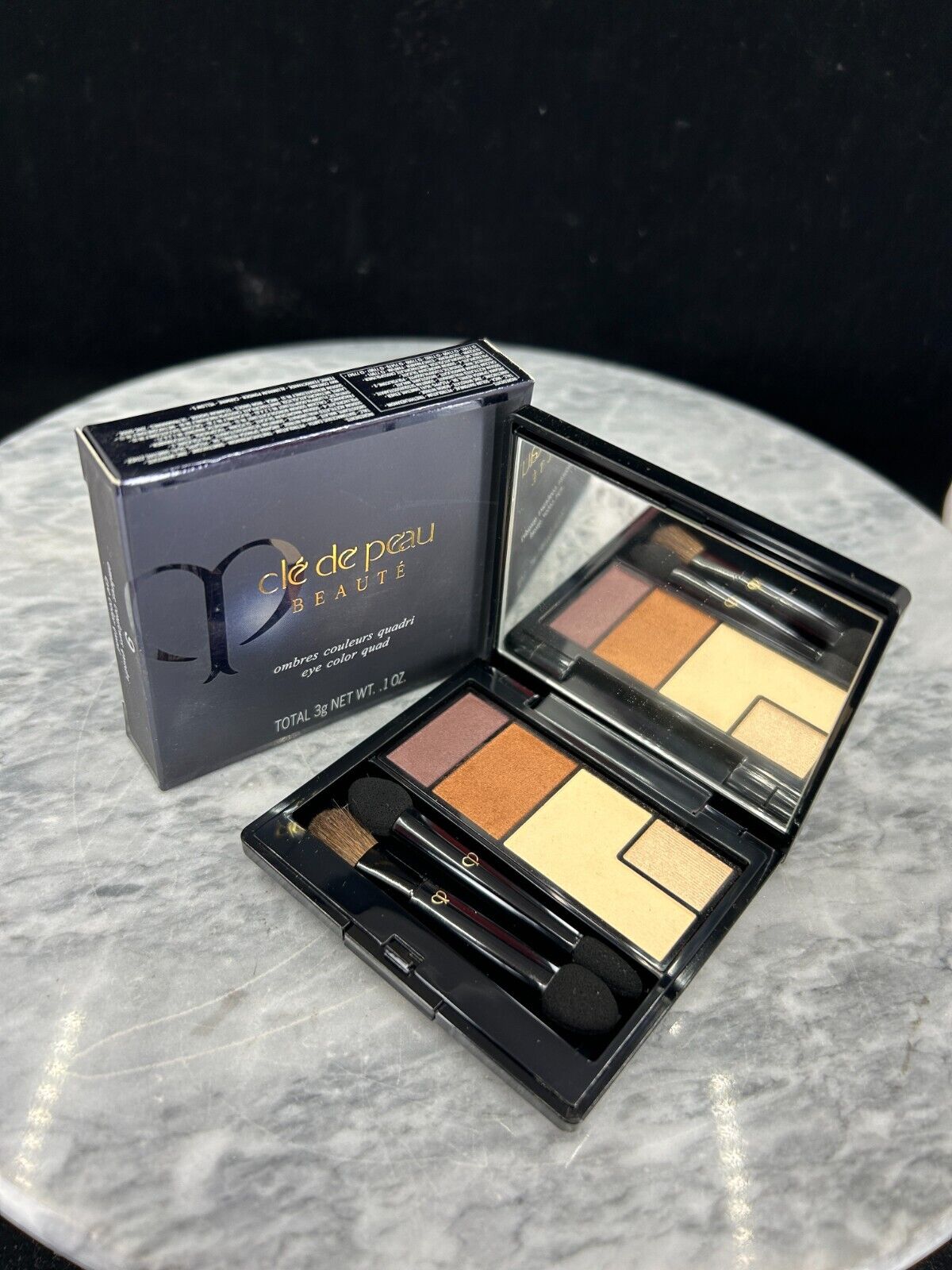 Cle de Peau Beaute Eye Color Quad - 0.1oz/3g  #9 - NIB