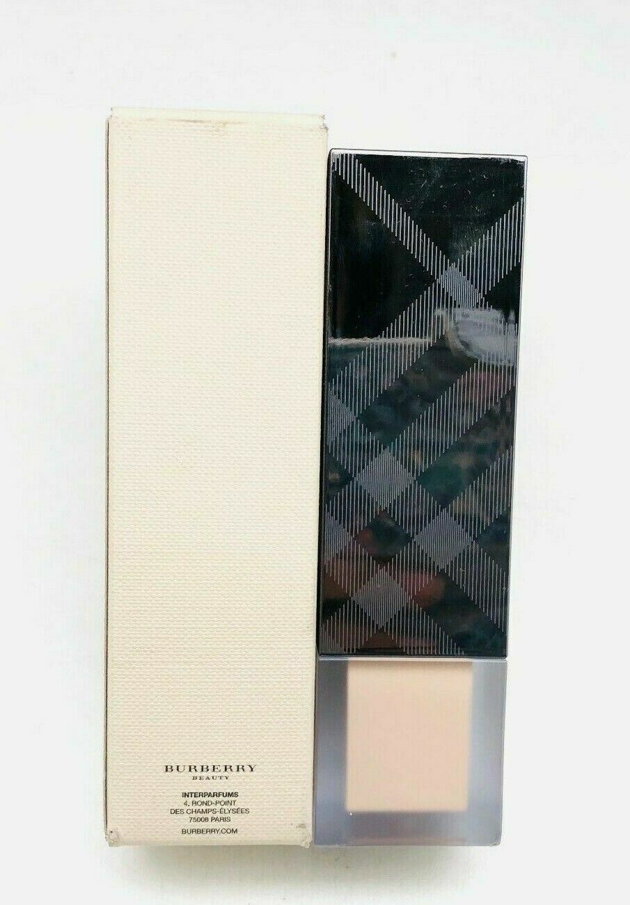 Burberry Velvet Foundation Long Wear Fluid Foundation ~ Trench No.201 ~ 1 oz,NIB