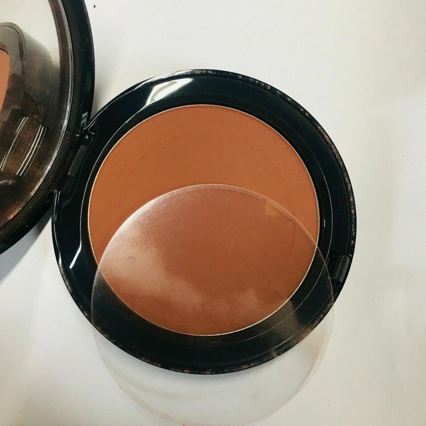 Bobbi Brown Bronzing Powder 0.28fl oz/8g -NIB (CHOOSE YOUR SHADE)