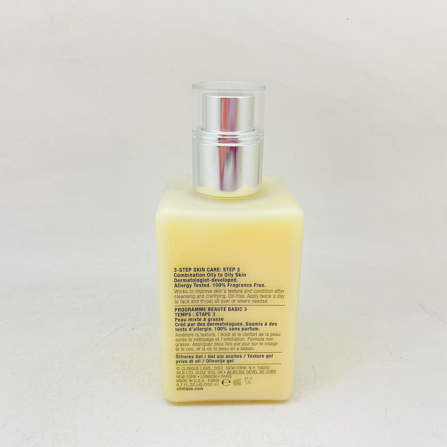 Clinique  Dramatically Different Oil Control Gel  - 6.7fl oz/ 200mL - BOXLESS