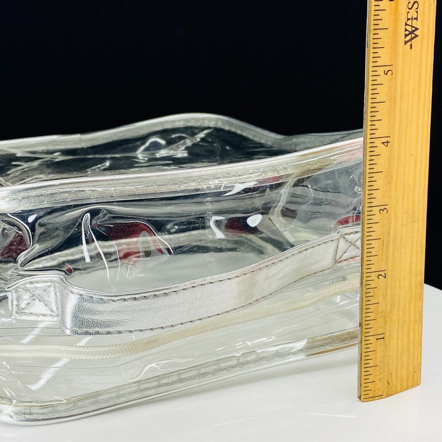 CLINIQUE TRANSPARENT TRAIN CASE/BAG