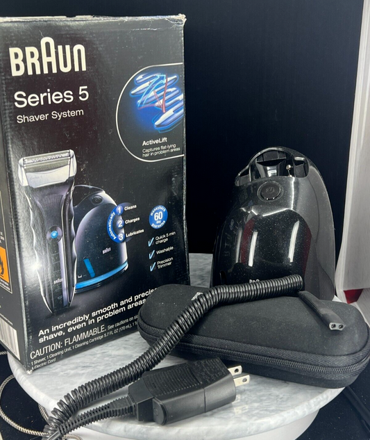 Braun Series 5 Shaver System- (New) *Check Description