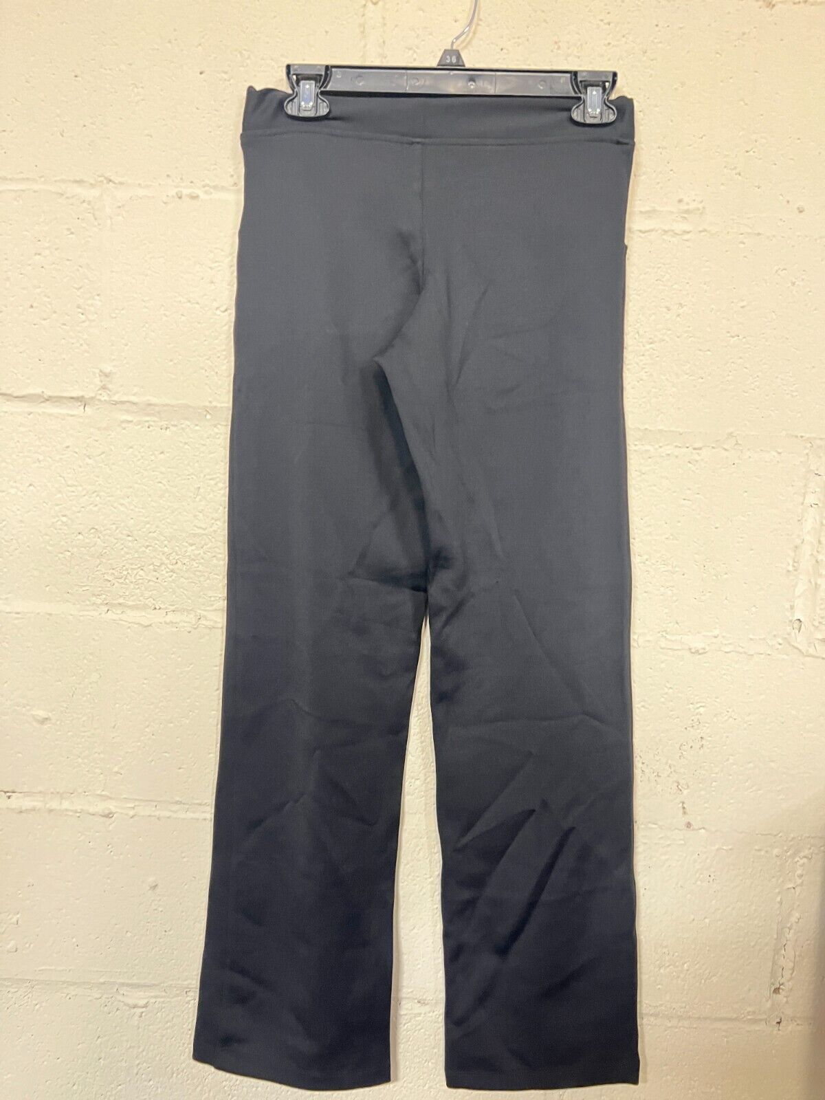 BODY UP FLARE PANT BLACK SIZE:M - NEW