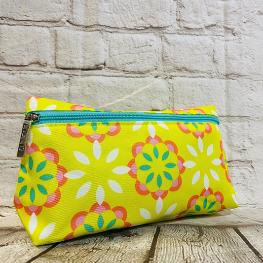 Clinique Designer Cosmetic/Makeup Bag/Zipped POUCH - NEW *YELLOW