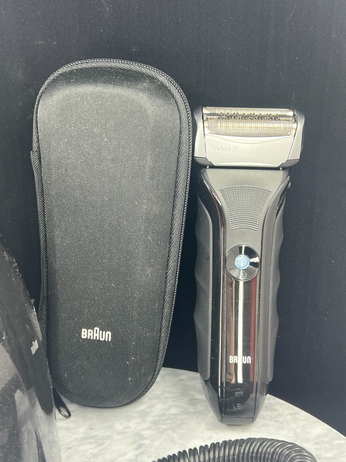 Braun Series 5 Shaver System- (New) *Check Description