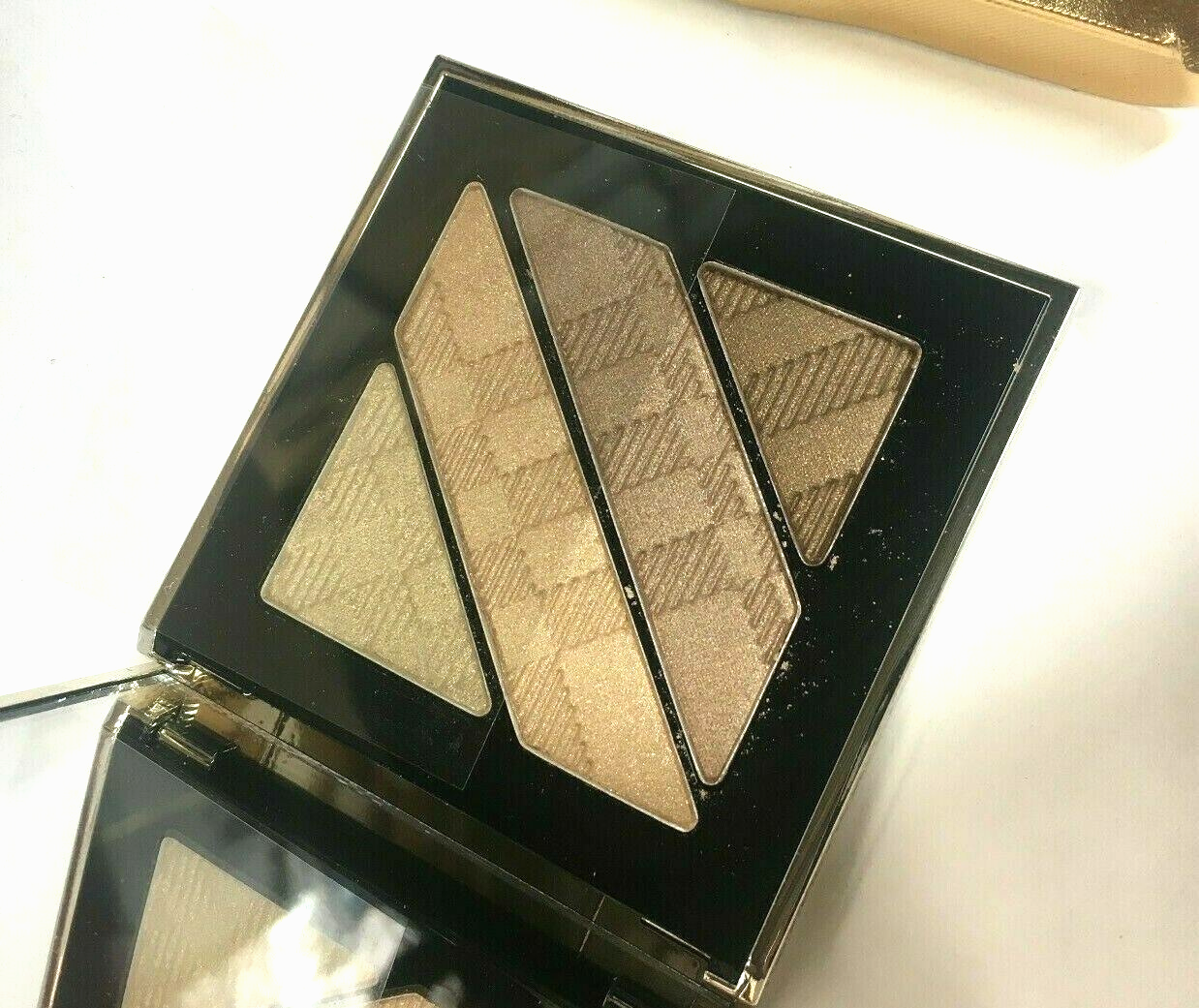 Burberry Complete Eye Palette 4 Enhancing Colours 5.4g #GOLD SHIMMER No. 28 NIB