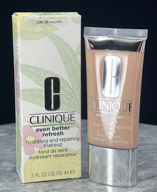 CLINIQUE Even Better Refresh Hydrating and Repairing Foundation CN28 Ivory (NIB)