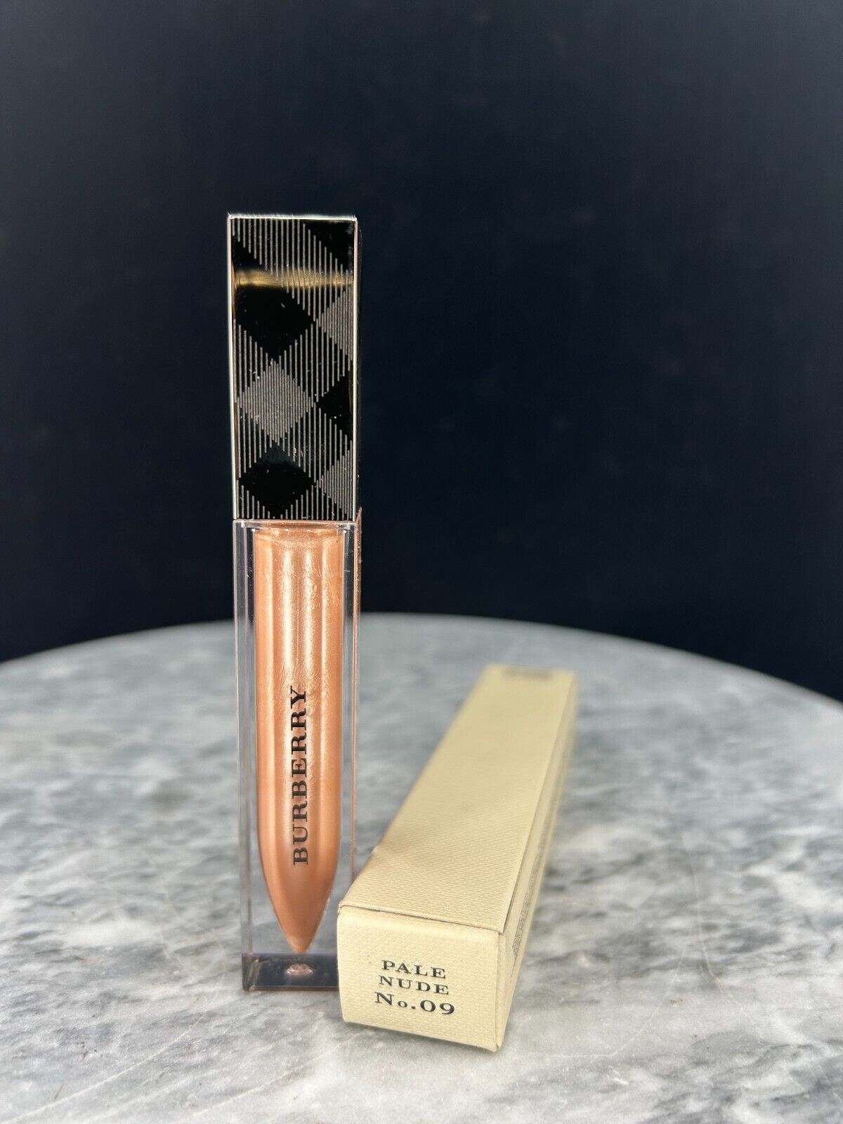 BURBERRY Kisses Moisturising Gloss #No. 09 Pale Nude - 0.2oz ~ NIB