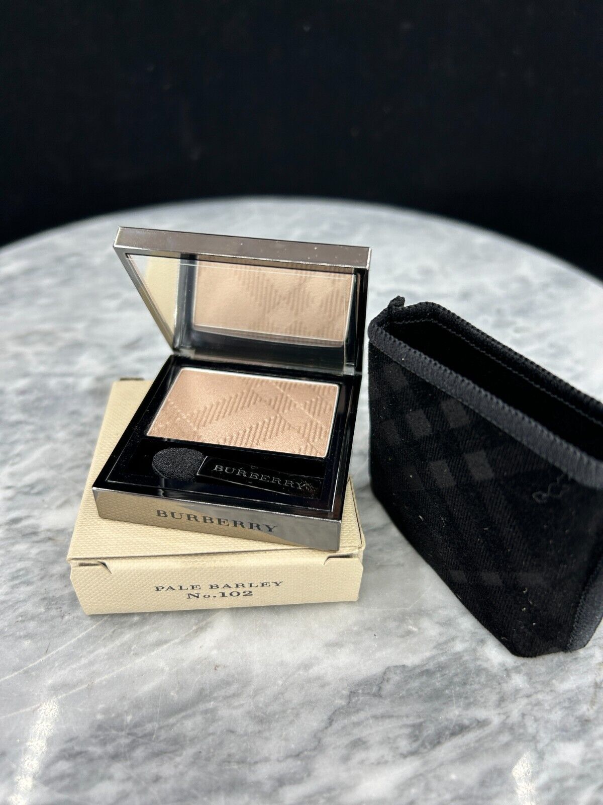 Burberry Eye Colour Wet & Dry Glow Shadow - #Pale Barley No. 102 - 0.06oz  - NIB