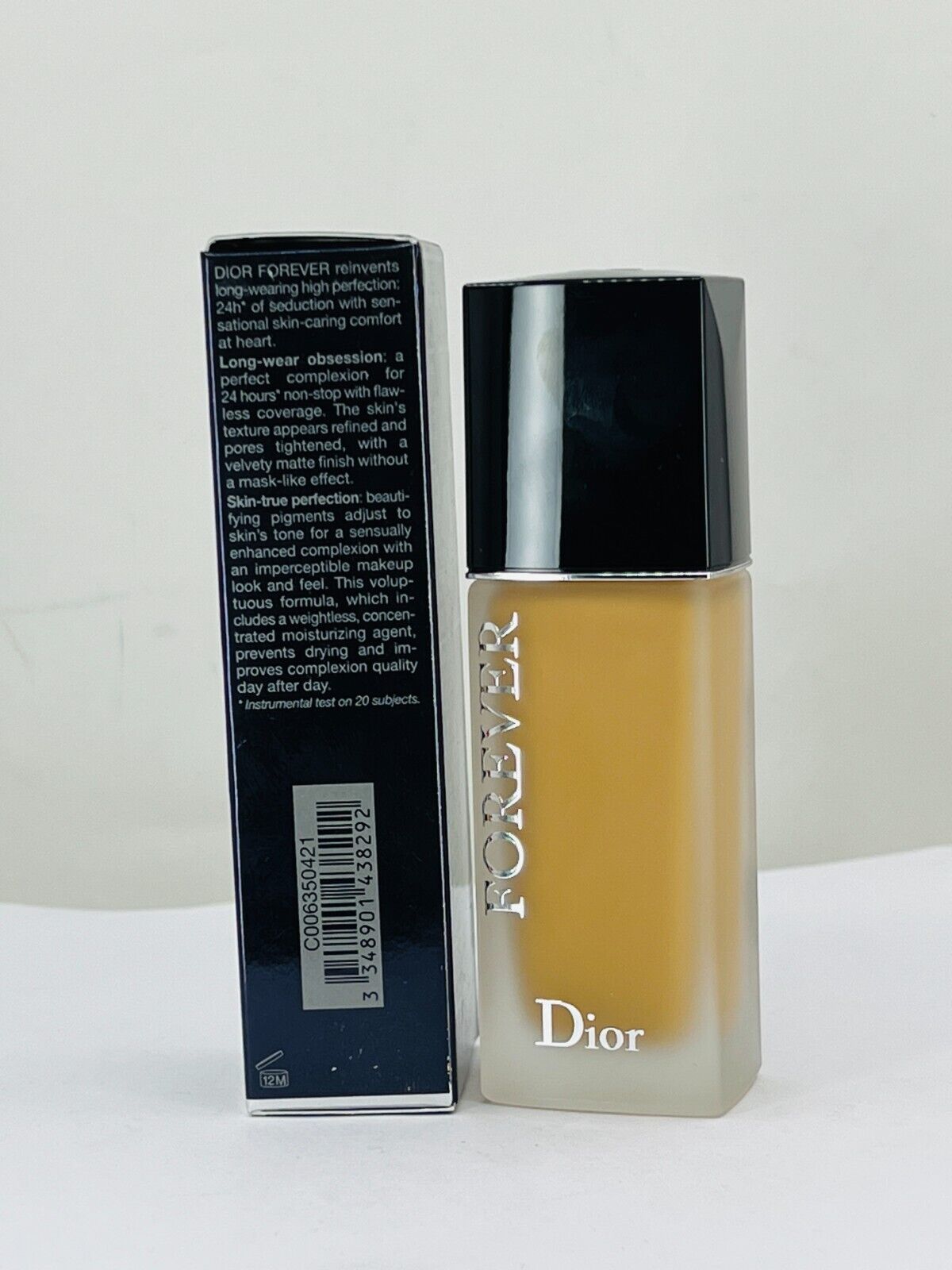 Dior Forever Foundation -4W0 - 1 fl oz / 30 ml SPF 35 (NIB)