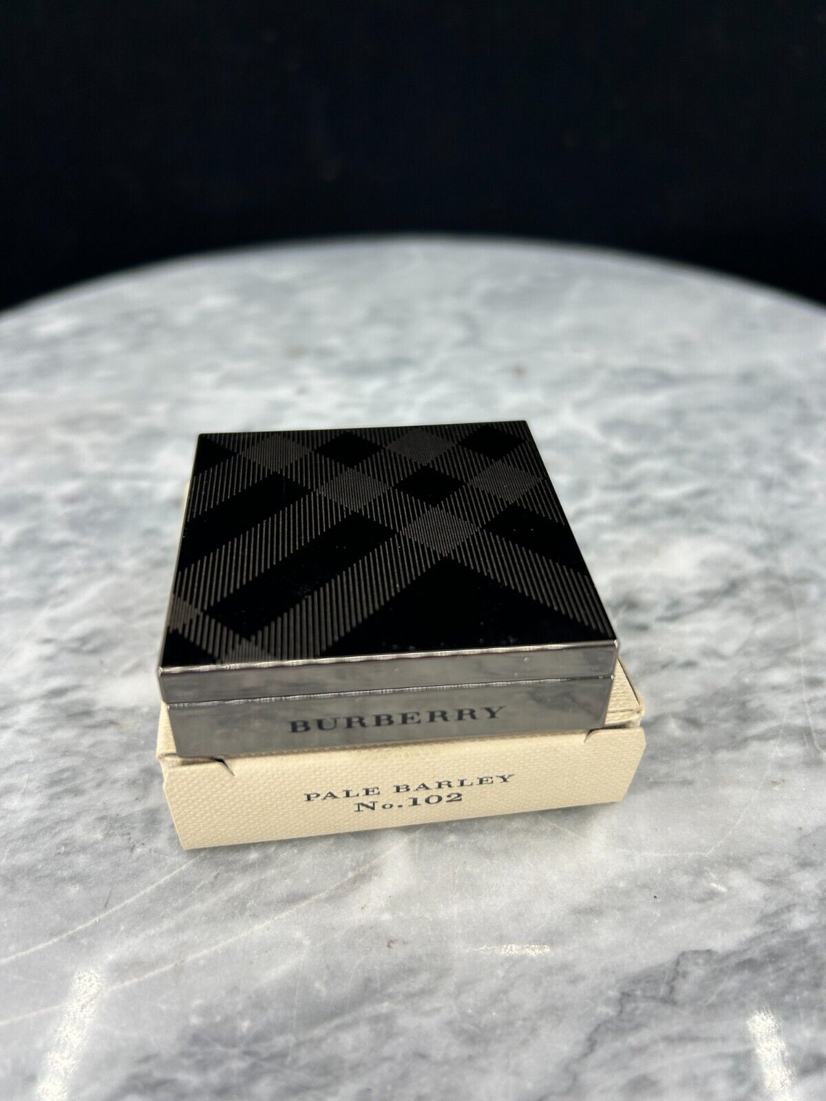 Burberry Eye Colour Wet & Dry Glow Shadow - #Pale Barley No. 102 - 0.06oz  - NIB