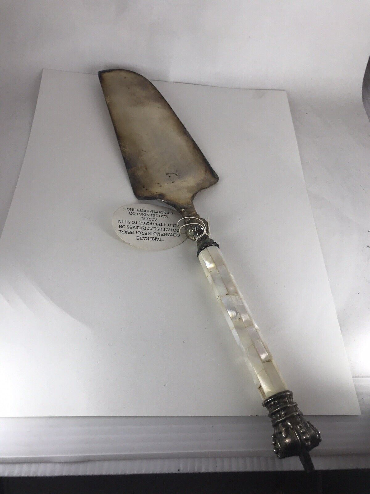  CAKE KNIFE Vintage Style with Mother of Pearl Handle - check description 